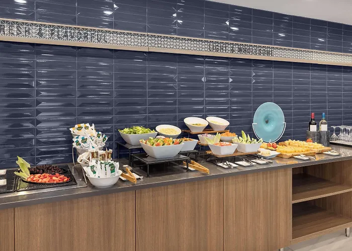 Hotel Homewood By Hilton Chicago, Il 3*