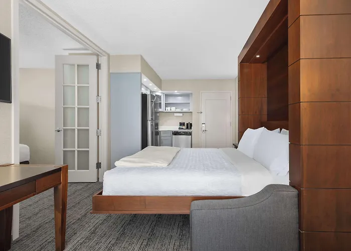 Отель Homewood By Hilton Chicago, Il
